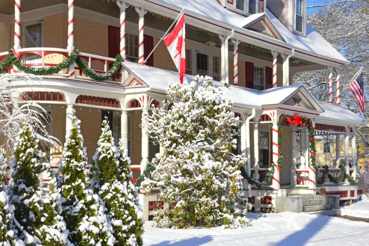 Wainwright Inn Грейт-Баррингтон Экстерьер фото
